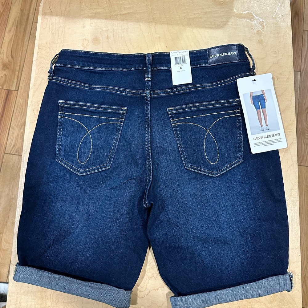 Calvin Klein Women’s Jean Bermuda Shorts NEW Size 8